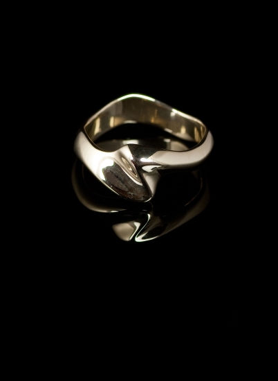 9ct gold wedding ring
